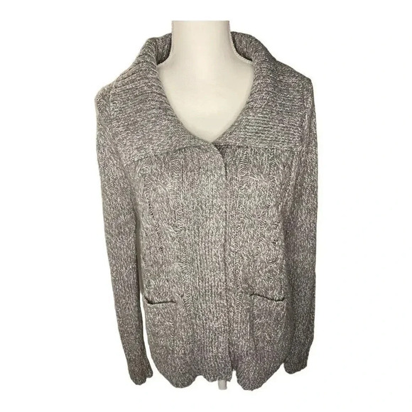 St John's Bay Women’s Medium Gray Shawl Collar Long Sleeve Button-up Cardigan Sw - Picture 1 of 3